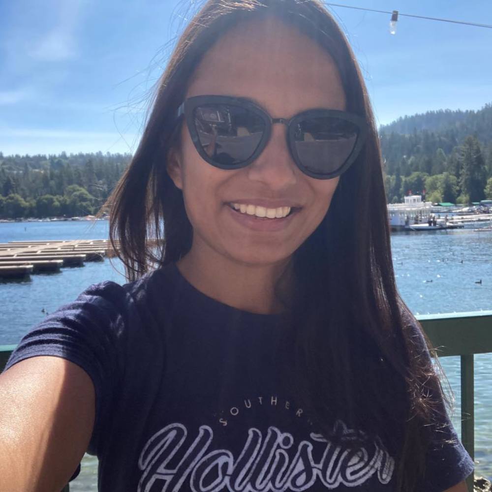 Meet your Posher, Thais